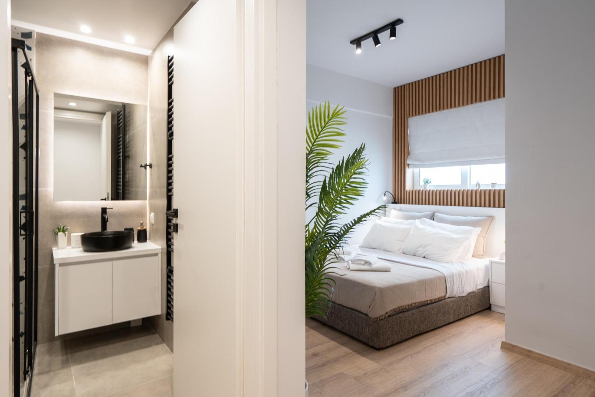 Luxury 4 Bedrooms Apartment Near Flisvos Marina Piraeus Exterior photo